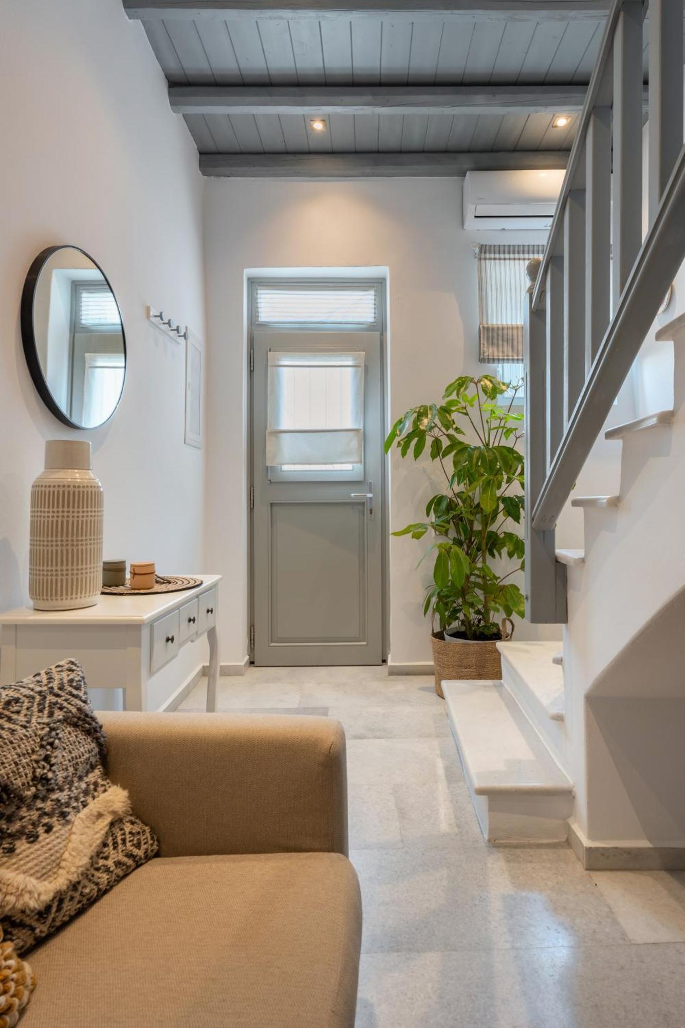 Caper-2 Bedroom Traditional Home With Amazing View Náousa Buitenkant foto